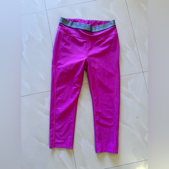 Athleta Womens Dobby Be Free Knicker Capri Leggings 54023 hot Pink Stretch M - Picture 14 of 16